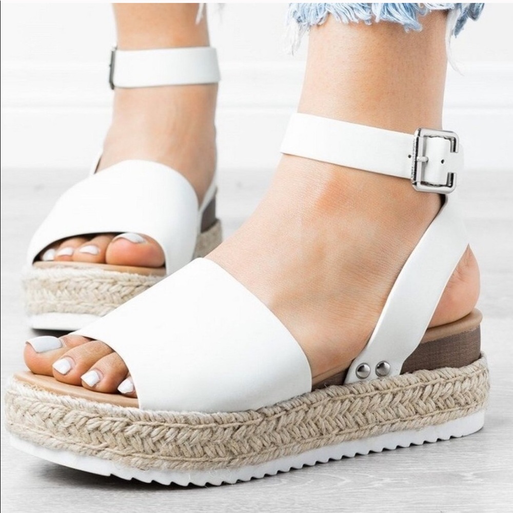 Best Seller! Best Closet! Soda White Espadrille Flatform Sandals Nu Shuz - Picture 3 of 9
